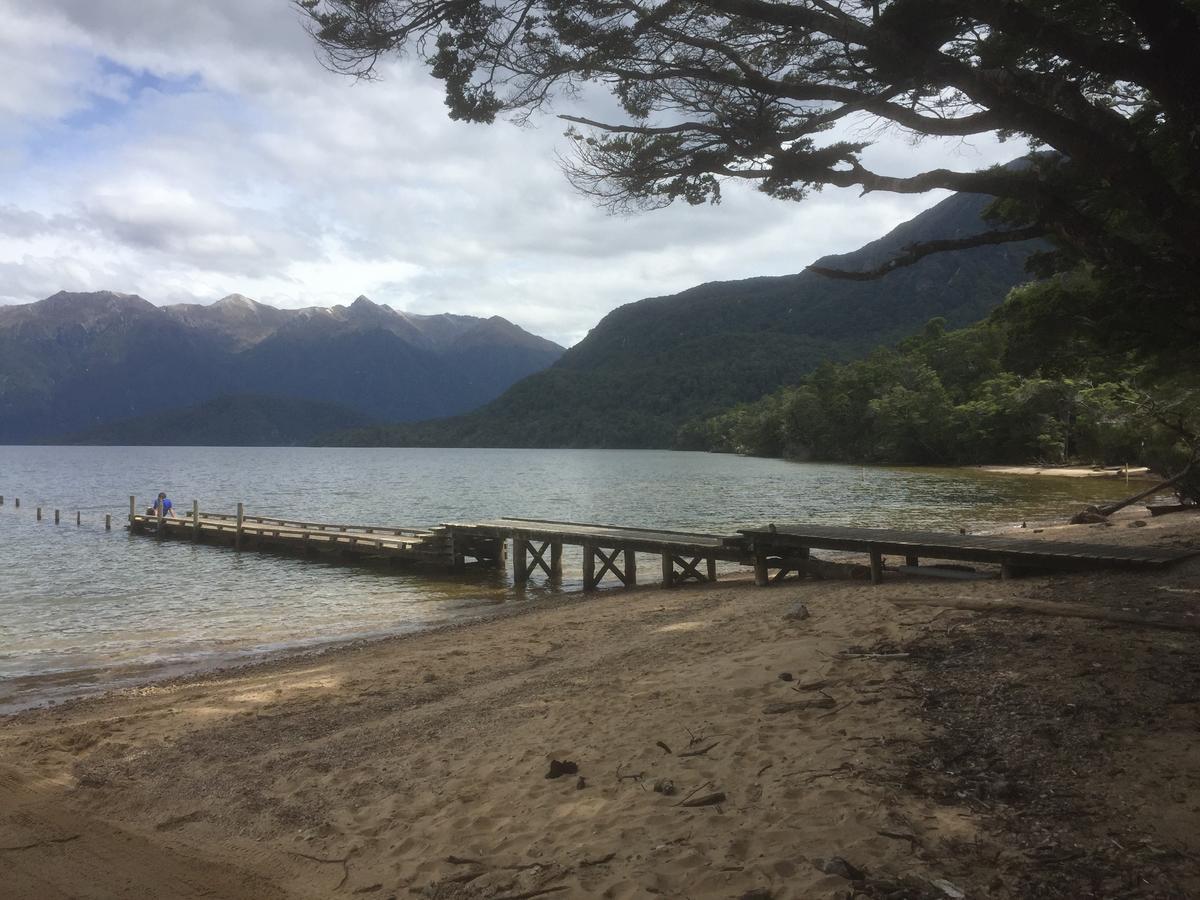 Ron And Tony'S Bed & Breakfast Tuatapere Esterno foto