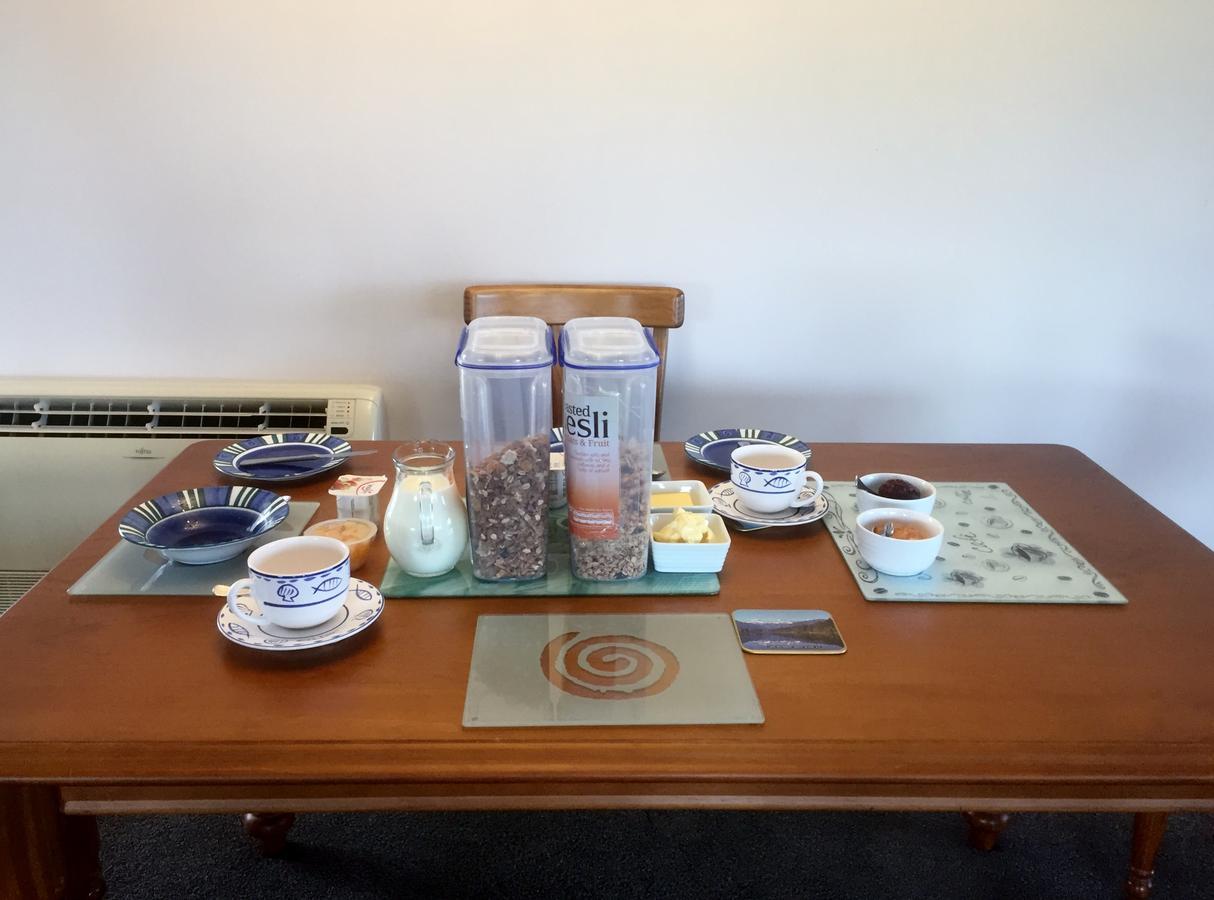 Ron And Tony'S Bed & Breakfast Tuatapere Esterno foto